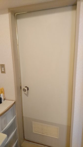 神奈川県横浜市青葉区　賃貸マンション　浴室ドア交換